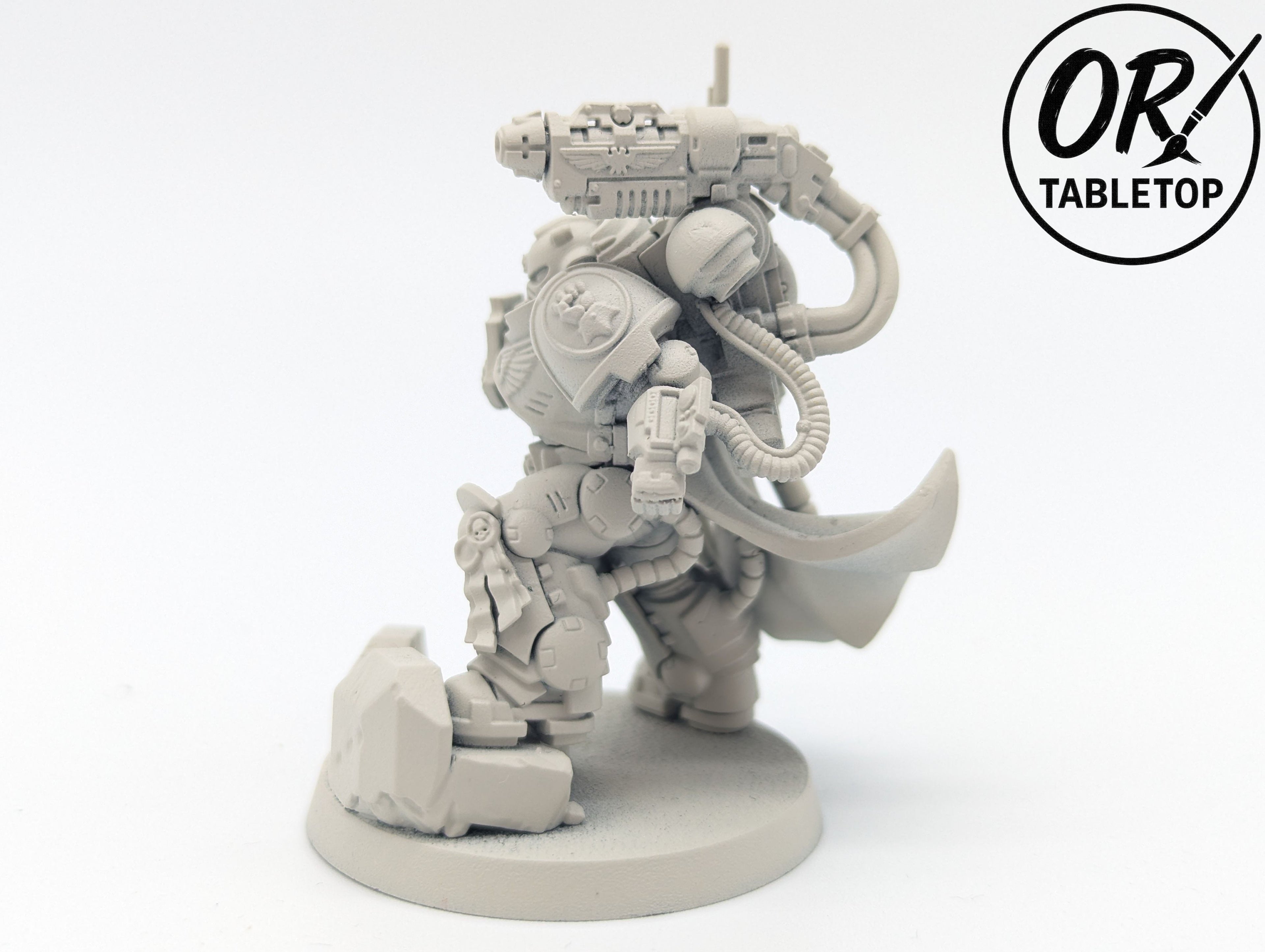 Tor Garadon, Captain, Primaris Space Marines, Warhammer 40K, Imperial Fists