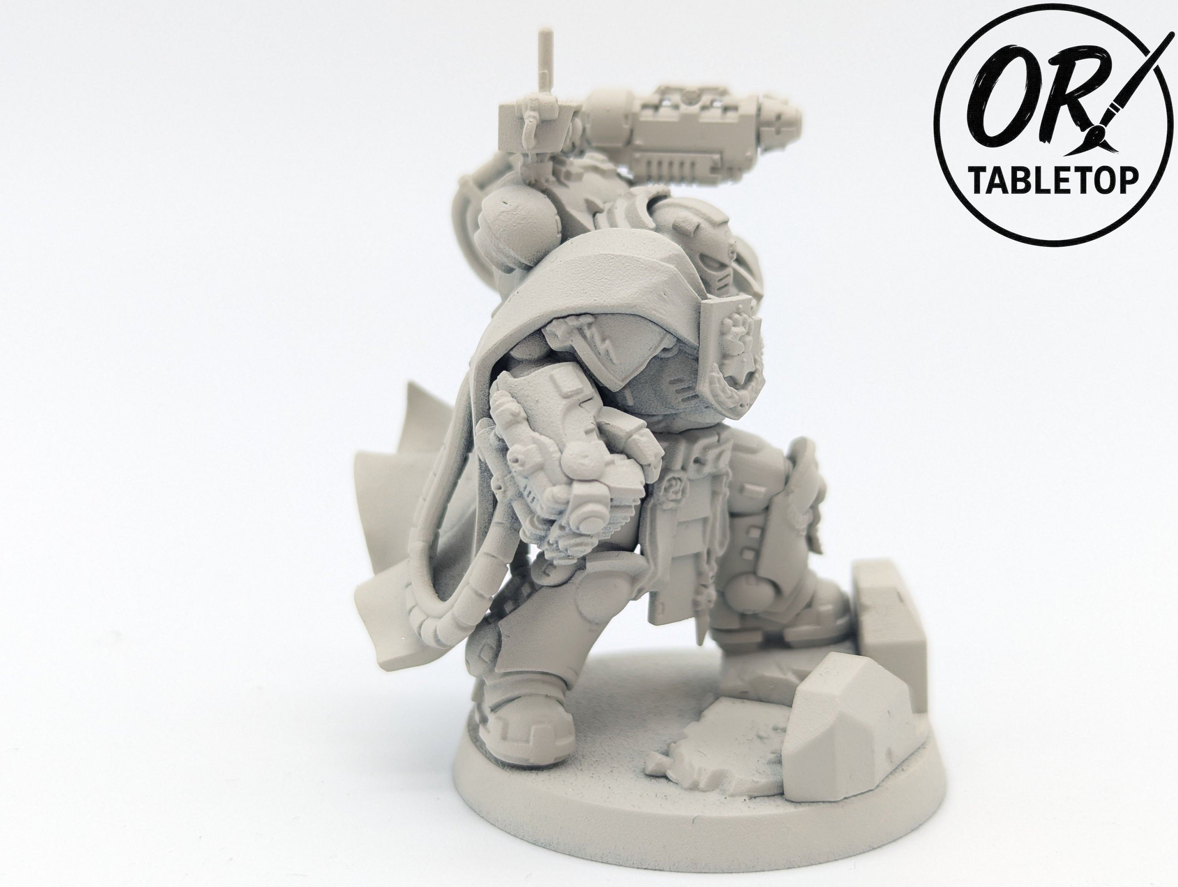 Tor Garadon, Captain, Primaris Space Marines, Warhammer 40K, Imperial Fists